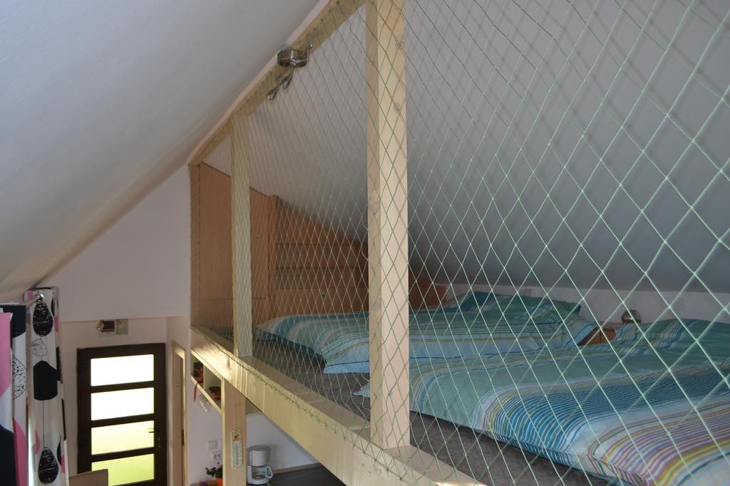 Happy Place - Casuta Galbena Domnesti  Exterior foto